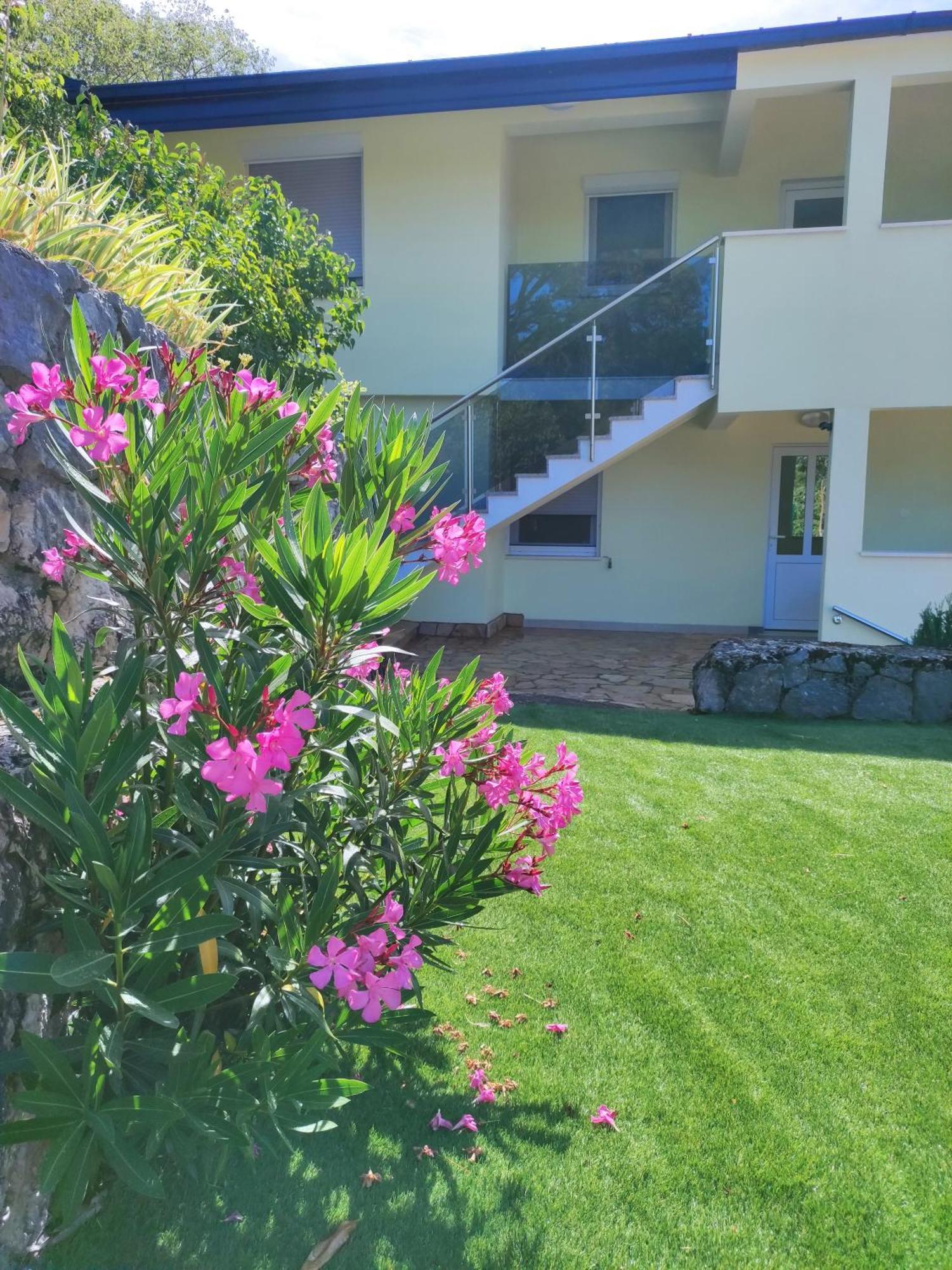 Mira 2 Appartement Zagvozd Buitenkant foto